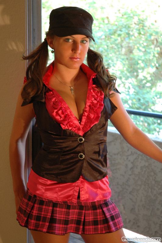 Teen taylor schulmädchen upskirts
 #72718444