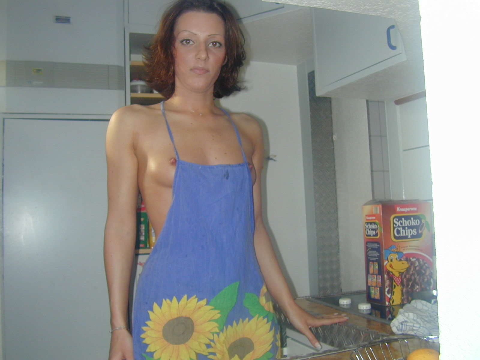 Nackte Hausfrau
 #68234334