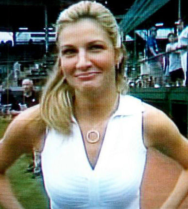 Erin andrews fumante sportscaster caldo a bordo campo
 #73787185