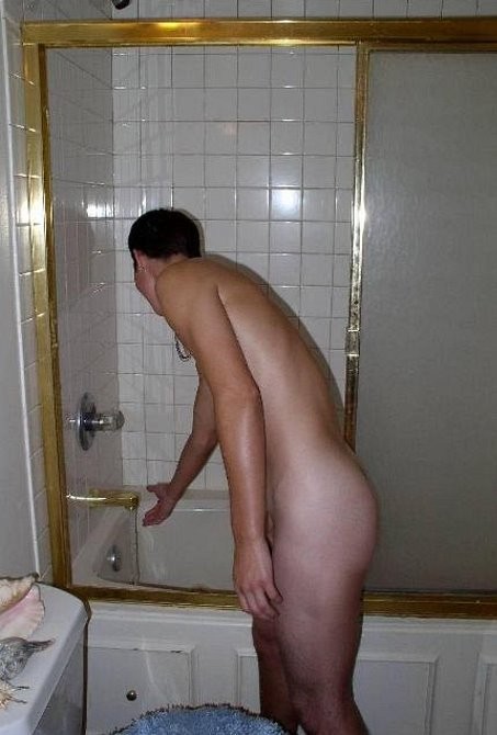 Two amateur college dudes enjoy peeing and taking a shower #76949303