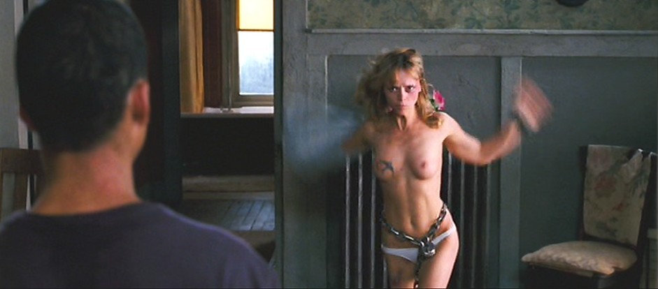 Christina ricci faunts ihre Brüste und massive pokies
 #74922823