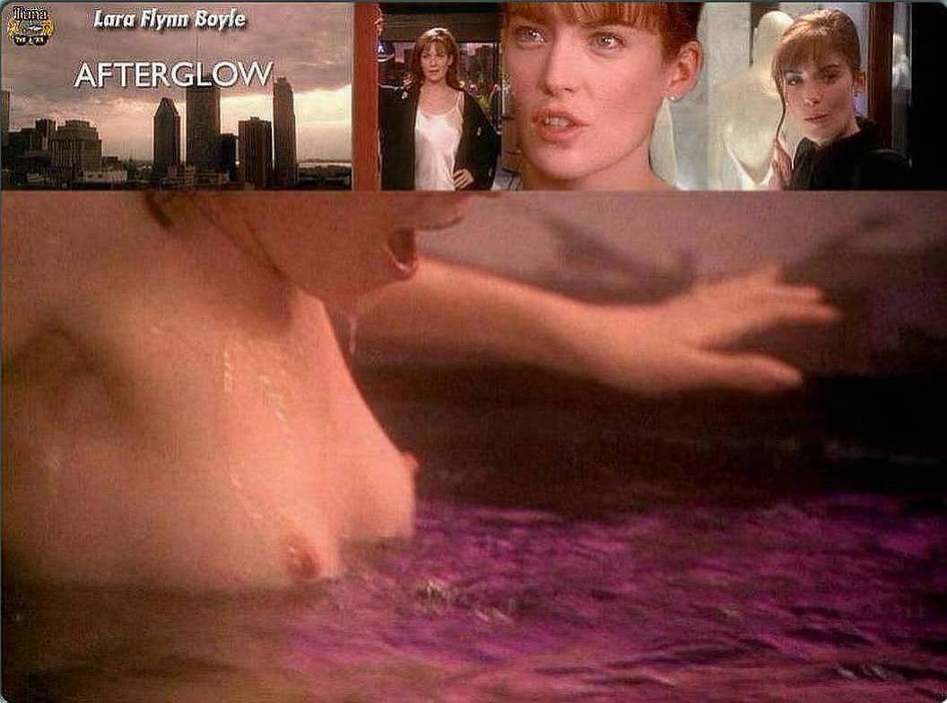 petite milf actress Lara Flynn Boyle nude scenes #75352885