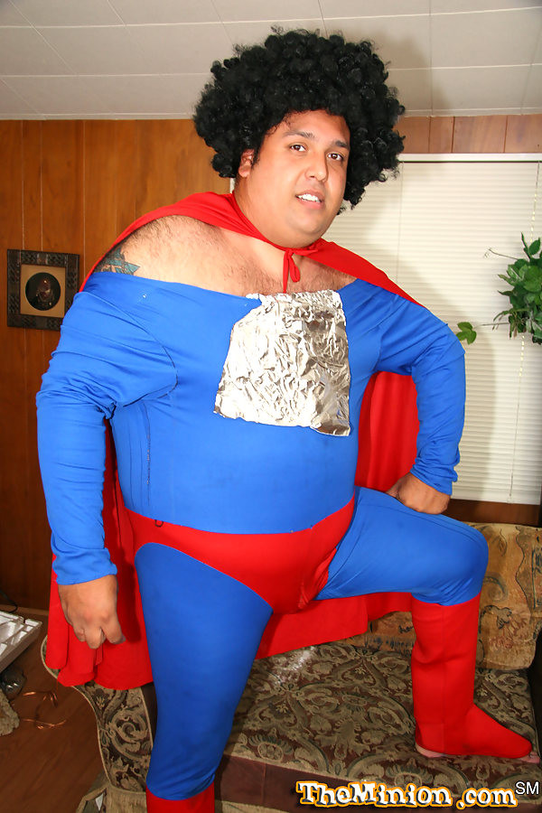 Veronica rayne saugt einen ziemlich fetten Kerl ab, der als Superman verkleidet ist
 #74648096