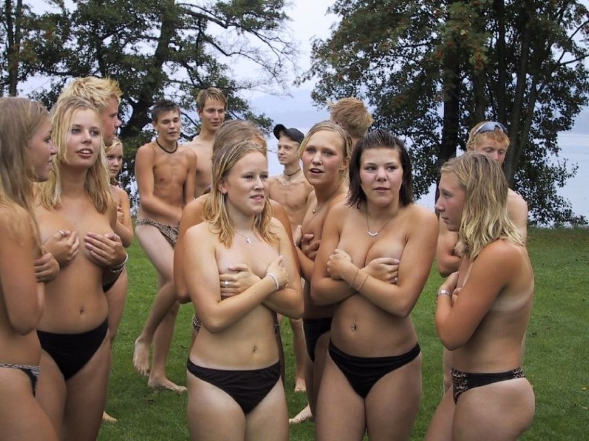 Drunk Wet Tee Shirt Contest Chicks Flashing Tender Tits #76400256