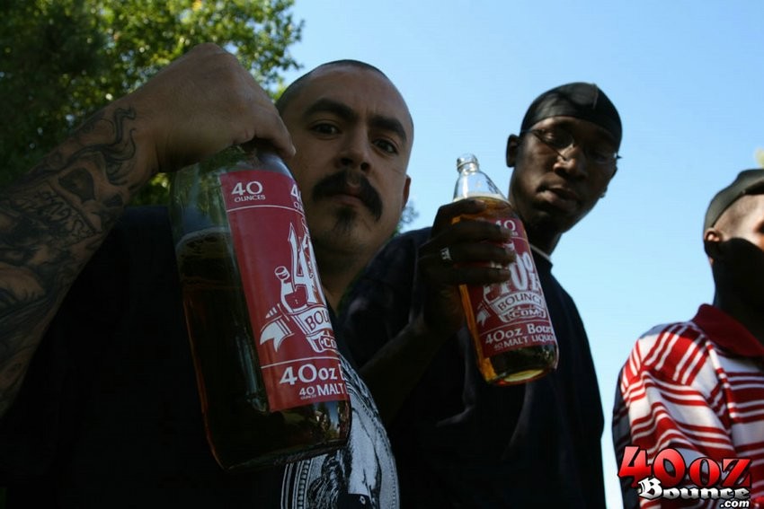 Nena con un gran botín se deja pinchar el coño por una enorme polla
 #70511508