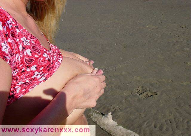 Karen Masterbating am Strand
 #79484865