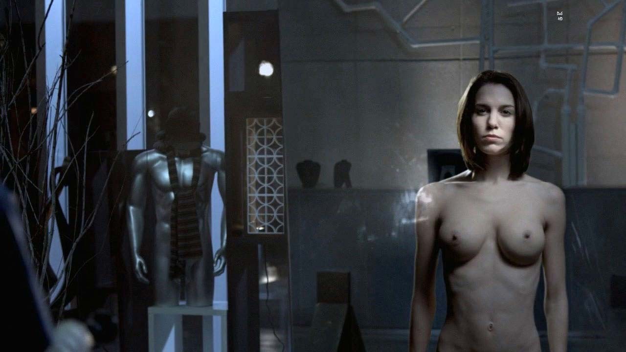 Christy carlson romano zeigt ihre schönen großen Brüste und tollen Arsch im Film
 #75315581