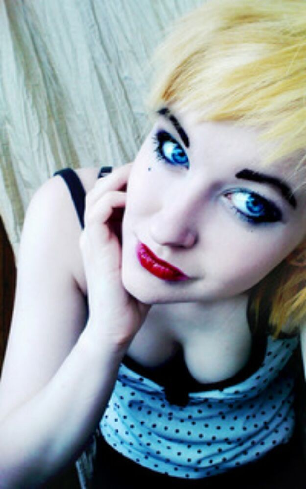 Emo gfs posing and self-shot gallery 4
 #67802647