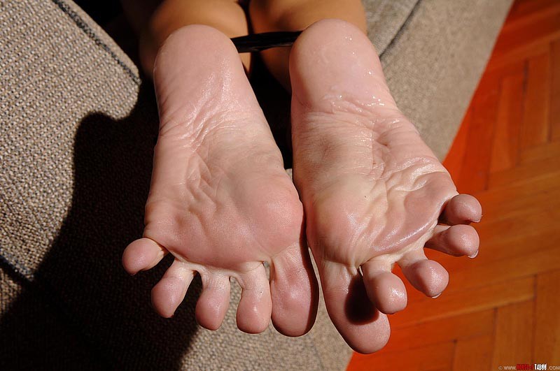 Bound stockings Mya Diamond gets feet coverd with cum #71923641
