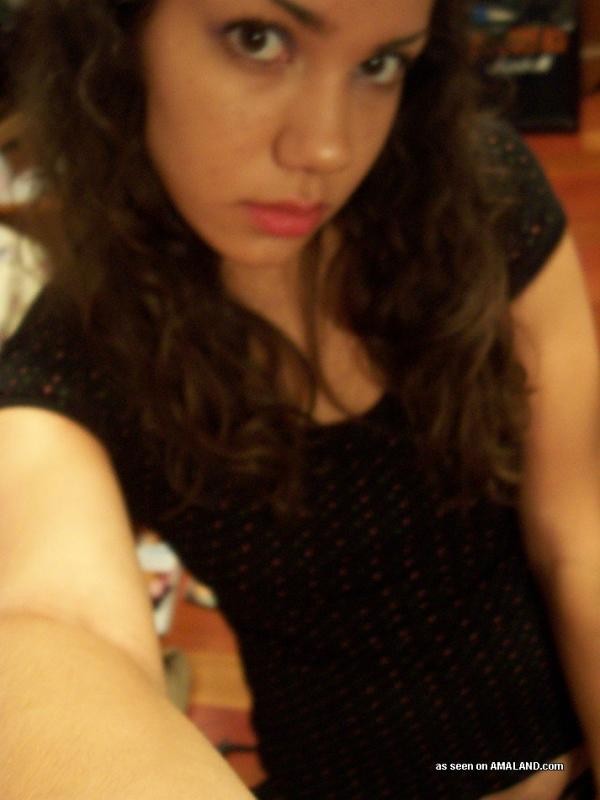 丸いおっぱいを舐めるエッチなメキシカン娘の写真集
 #77027959