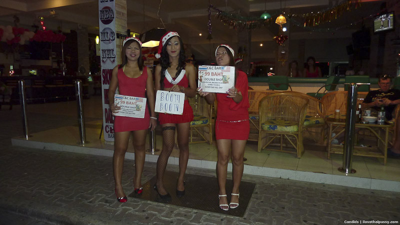 Vere puttane di strada dalla Thailandia che flirtano con i turisti del sesso troie asiatiche
 #69873467
