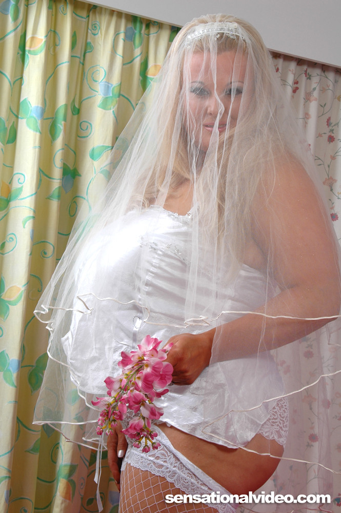 Wedding Dress bride Kirystn is definitely ready to fullfil her honeymoon fuck dr #70450446