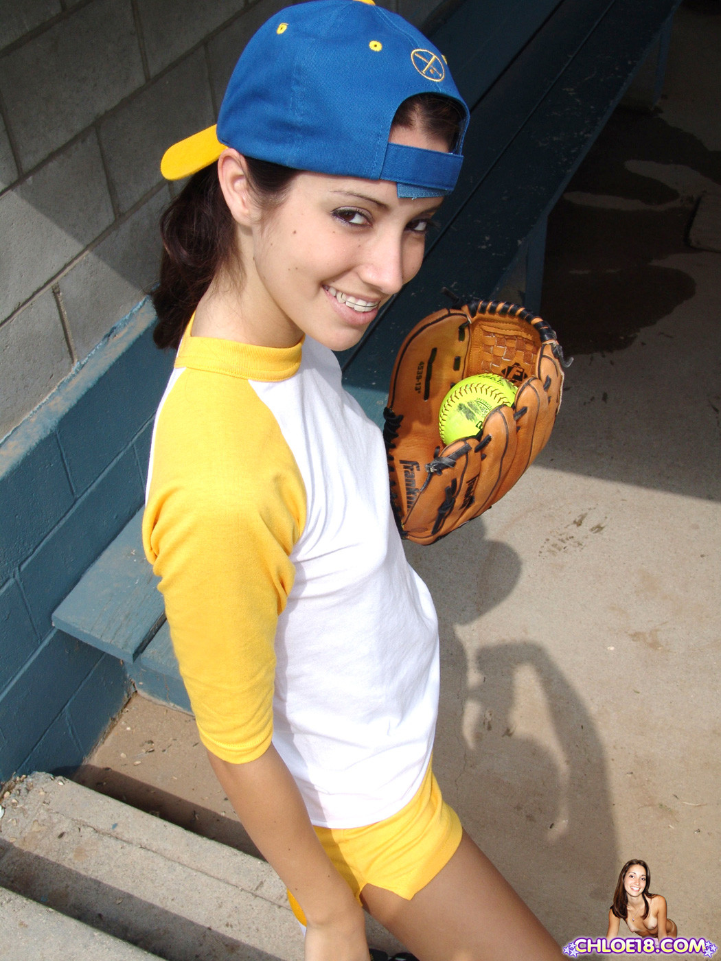 Ready to join sexy Chloe18 for a game of balls #68177018