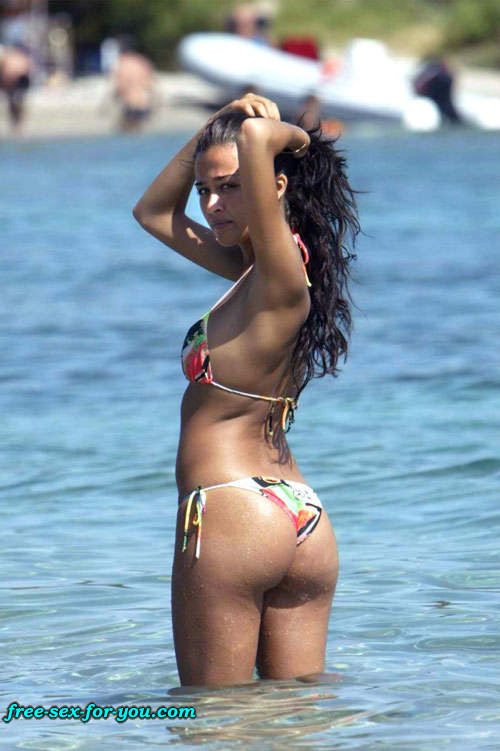 Giorgia Palmas posing very sexy in bikini on beach #75421580
