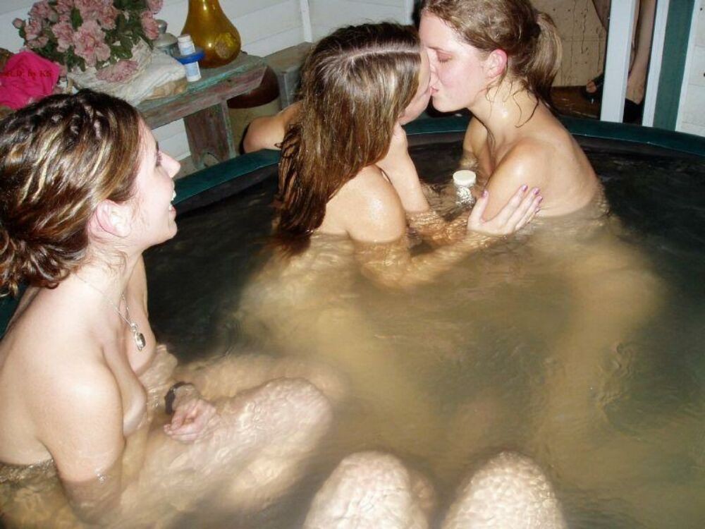 Des lesbiennes jeunes se lèchent et s'embrassent à 13 ans
 #67829742