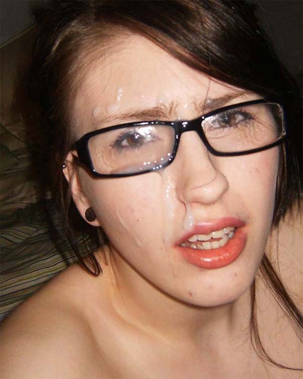 Bilderserie von perversen Amateur-Mädchen und heißer Gesichtsbesamung
 #68463142