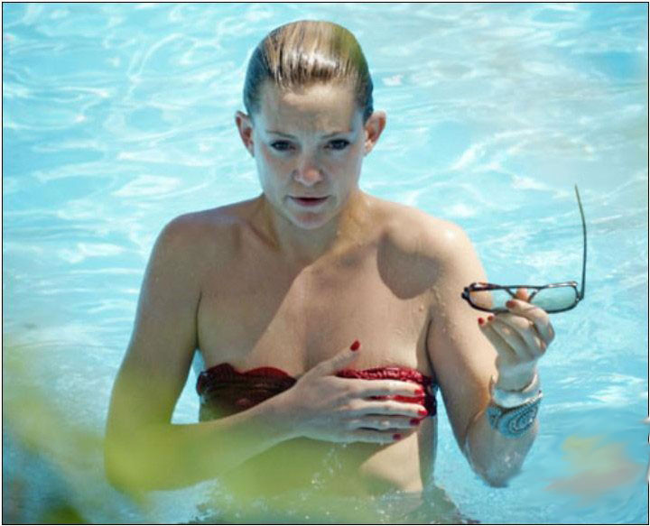 Kate Hudson hot bikini thongs and covering nudity #75390205