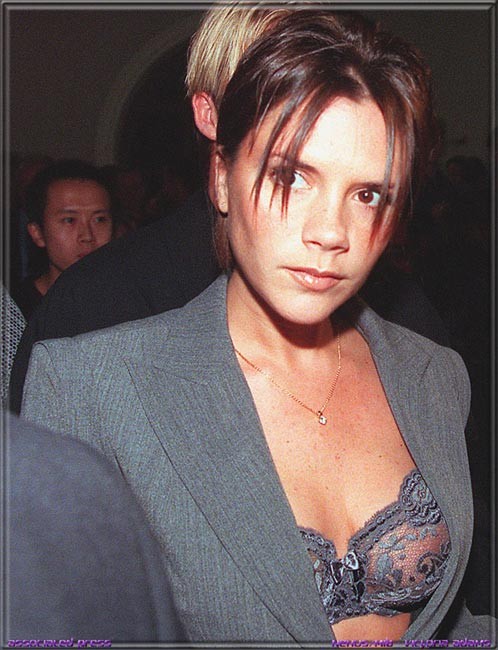 Victoria Beckham naked breasts #75444419