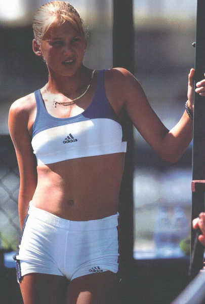Super sexy nude tennis player Anna Kournikova #75446137