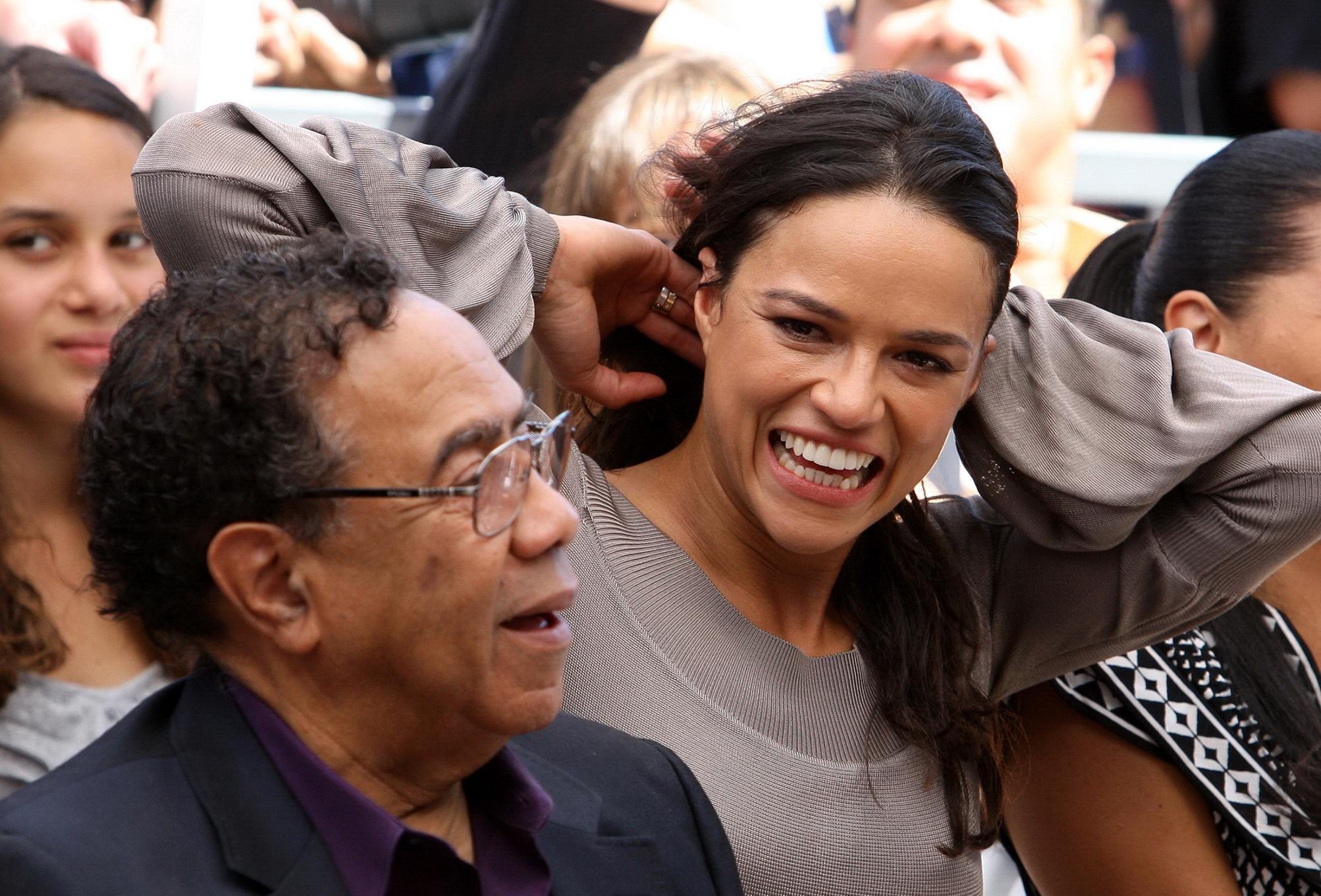 Michelle rodriguez brustfrei in einem leicht durchsichtigen Kleid bei Vin Diesel's 
 #75220428