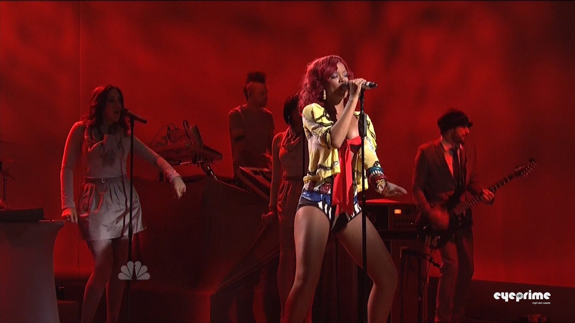 Rihanna slipping out of her skimpy strapless top while performing at Saturday Ni #75328195