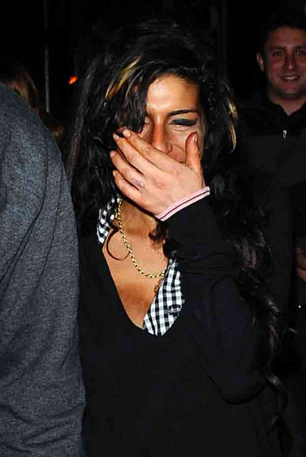 Amy Winehouse exposing huge boobs and looking very drunk #75346920