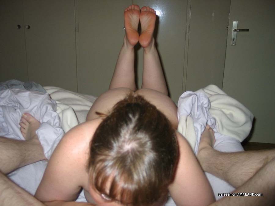 Giving a kinky bj
 #68104102