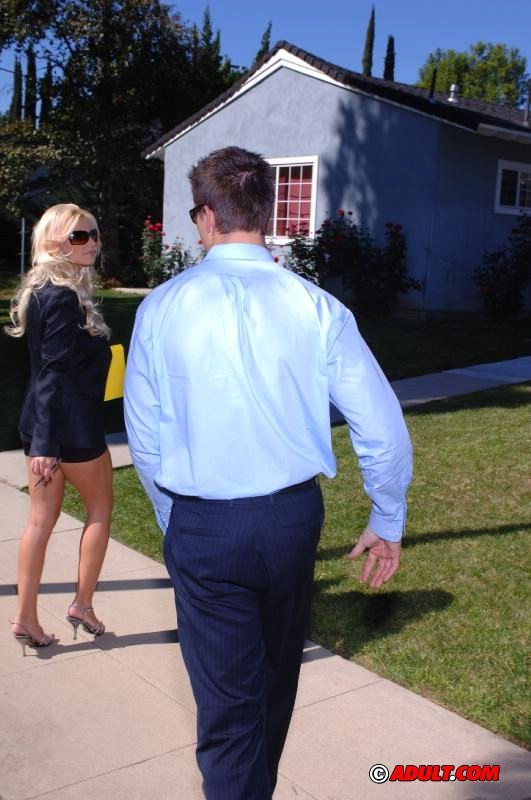 Busty realtor hottie getting boned by her client #78512475