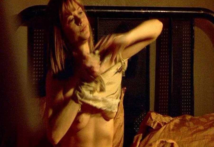 Actriz veterana de hollywood petite meg ryan se desnuda
 #75352082