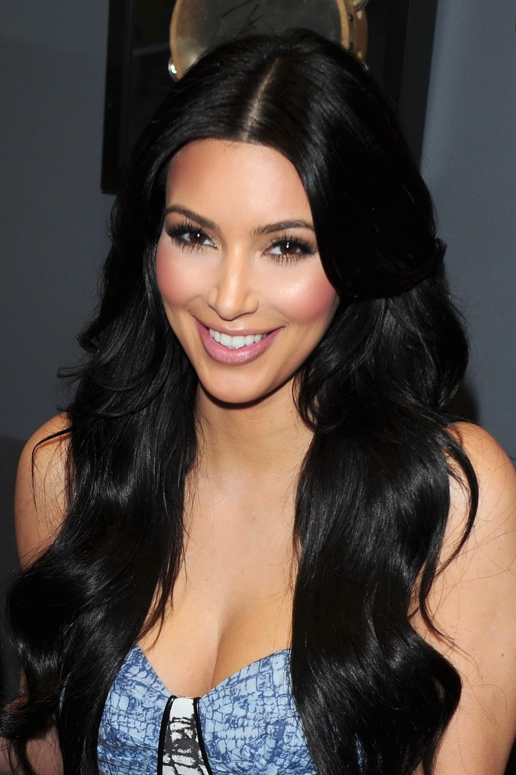 Kim Kardashian zeigt ihr Dekolleté während eines Gastspiels bei Siriusxm Radio
 #75308484