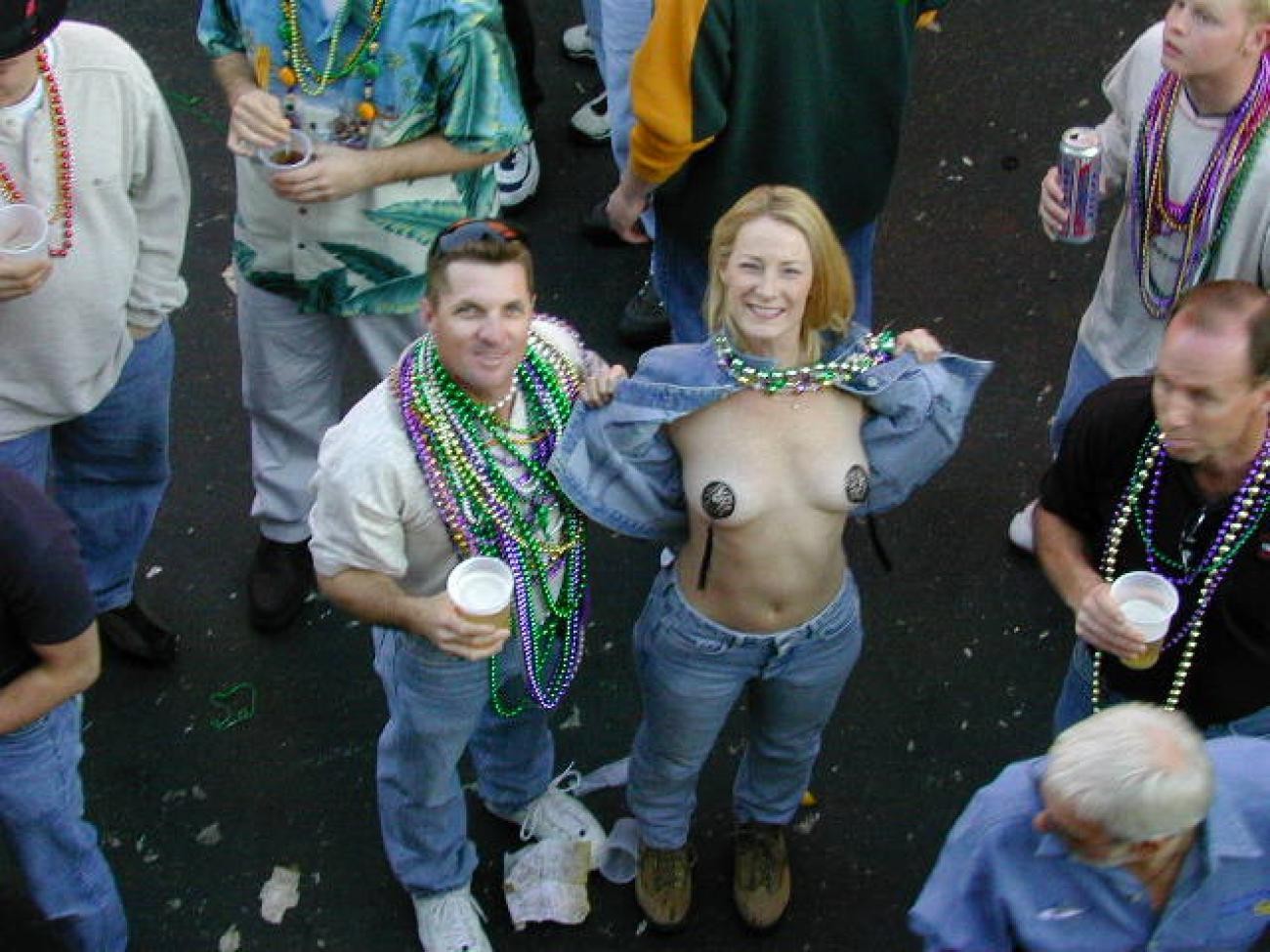 Drunk chicks showing tits and getting photographed at mardigras #77133088