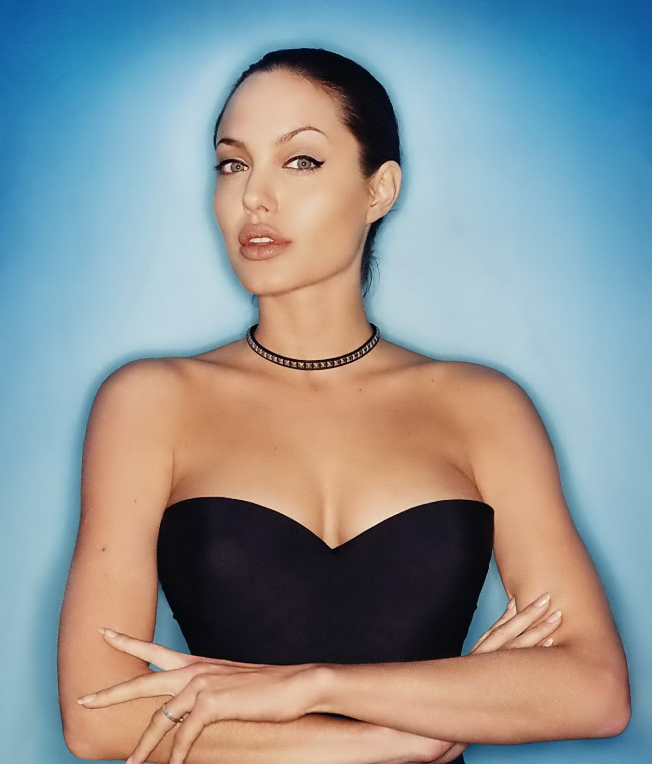 Angelina jolie vergisst oben ohne Fotoshooting von david lachapelle für rolling ston
 #75234899