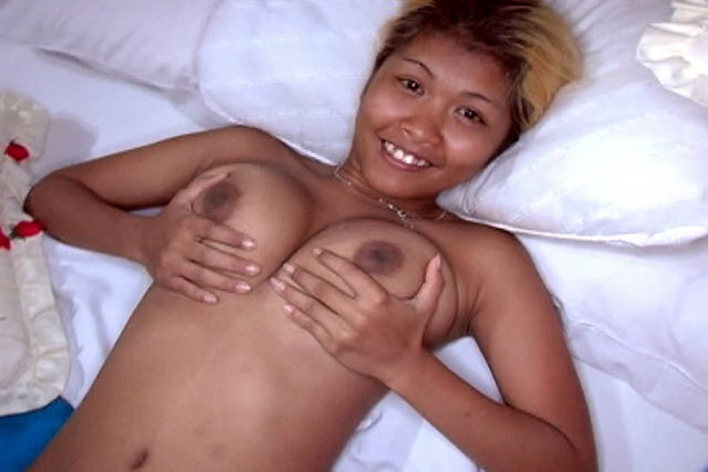 Asiatische Prostituierte bekommt ihre Muschi mit Sperma gefüllt
 #70034971