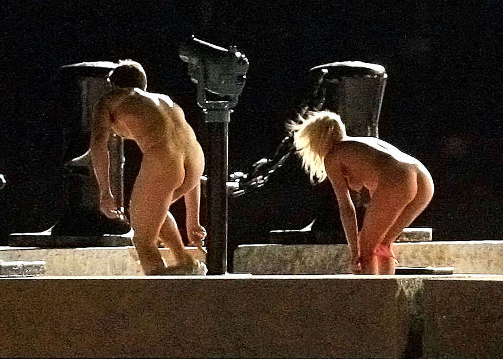 Anna Faris exposing her sexy nude body and hot ass infront pool #75343038