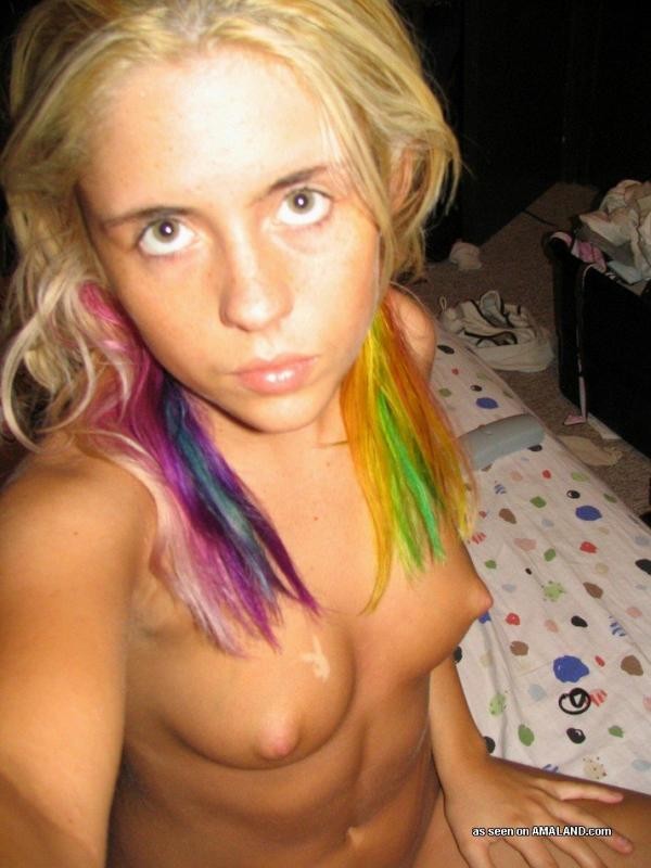Amateur emo honey camwhoring in the nude #75703391