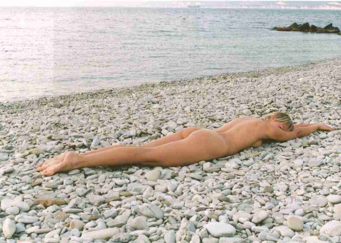 Unbelievable nudist photo 信じられないほどのヌード写真
 #72302056