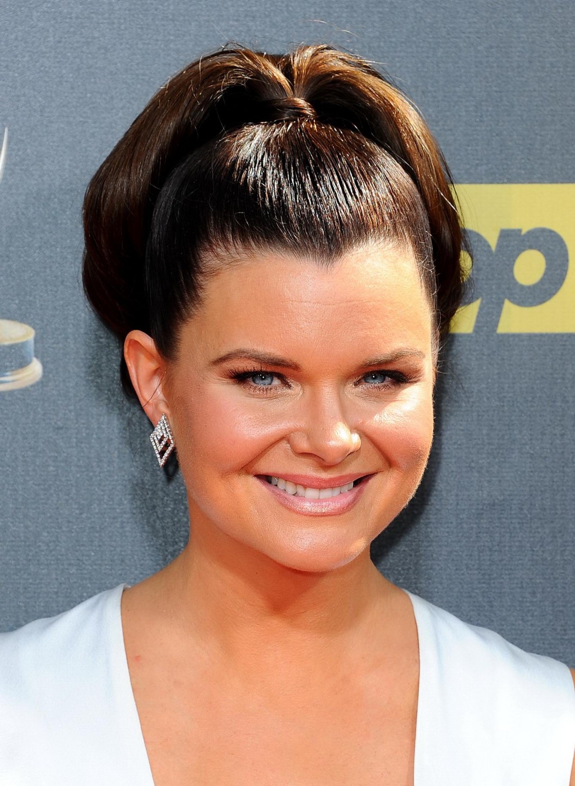 Heather Tom showing huge cleavage at the 42nd Annual Daytime Emmy Awards at Warn #75165753