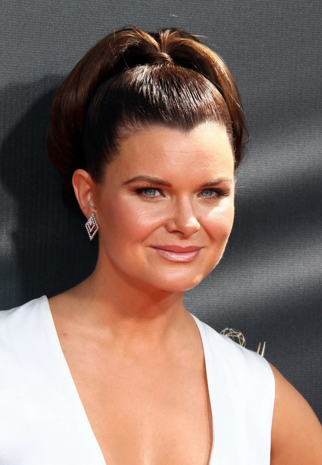 Heather tom mostra un'enorme scollatura alla 42esima edizione dei Daytime Emmy Awards al warn
 #75165768