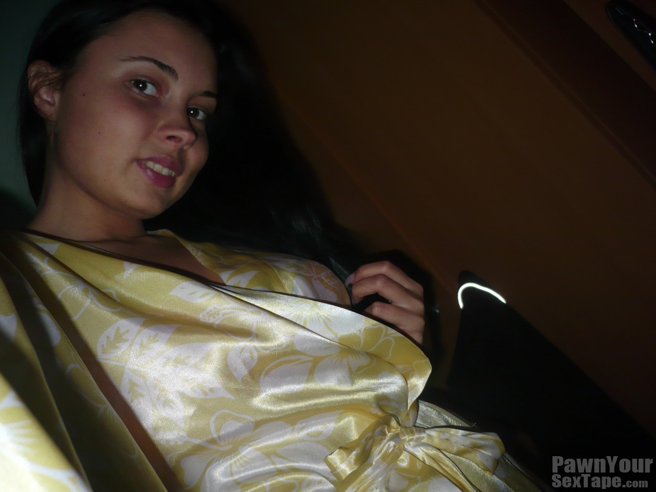 Hot teen sandra erwischt in der nackt von ihrem bf ' s cam
 #68135423