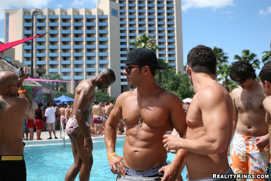 Schauen Sie sich diese super hot Homosexuell Sex-Party im Freien mit einigen feinen Arsch Jungs w
 #76958290
