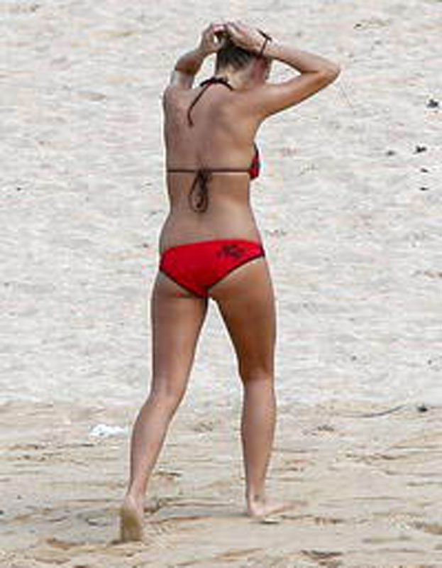 Celeb Ashlee Simpson nipple slip and looks sexy in hot bikini #75400016