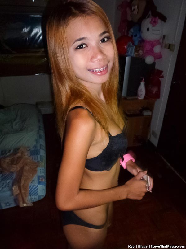 Perfect Pattaya gogo girl Koy barebacked by dirty old sexpat #68344201