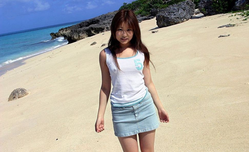 Japan Strand Schönheit miyu sugiura Streifen zeigt Muschi
 #69821555