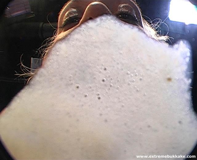 Orgía bukkake extrema con una rubia loca y caliente 
 #73281642