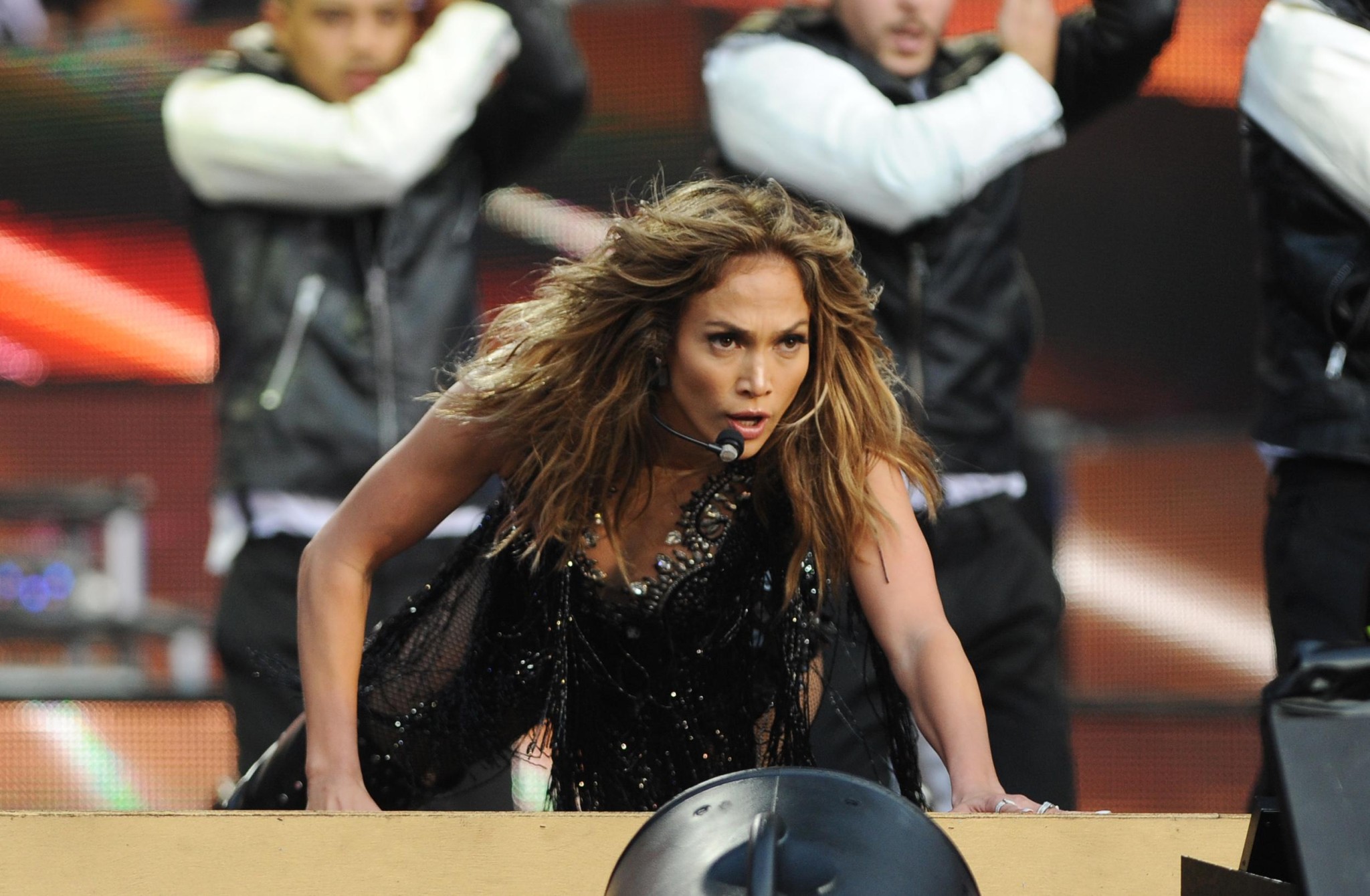 Jennifer Lopez in Netzstrümpfen und Fickstiefeln auf der 'Chime for Change: The Soun
 #75230254