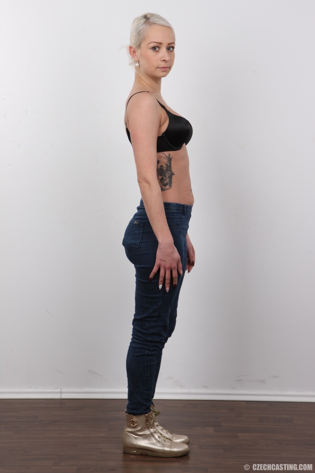 Rubia caliente en sesión de casting
 #67220766