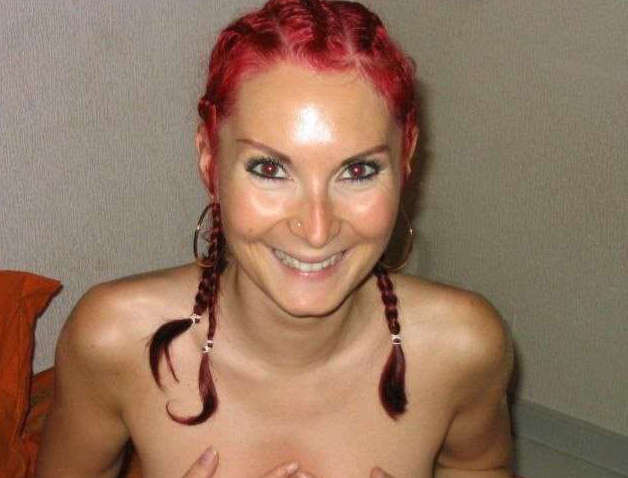 偽の赤毛の妻の写真は、ハードディックを吸う
 #75458616