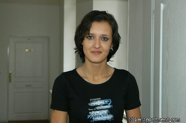 Süße russische Hottie gibt es für ein kostenloses Zimmer für die Nacht
 #67783086