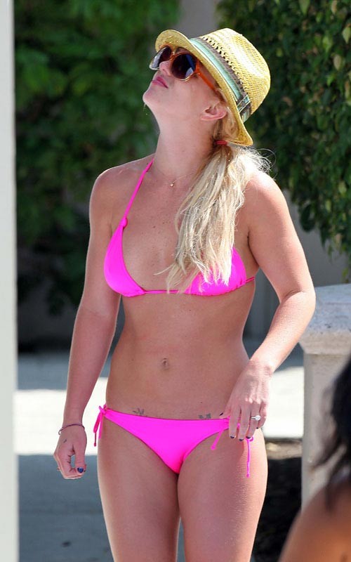 Britney Spears sexiest boobs and ass in bikini #75383299