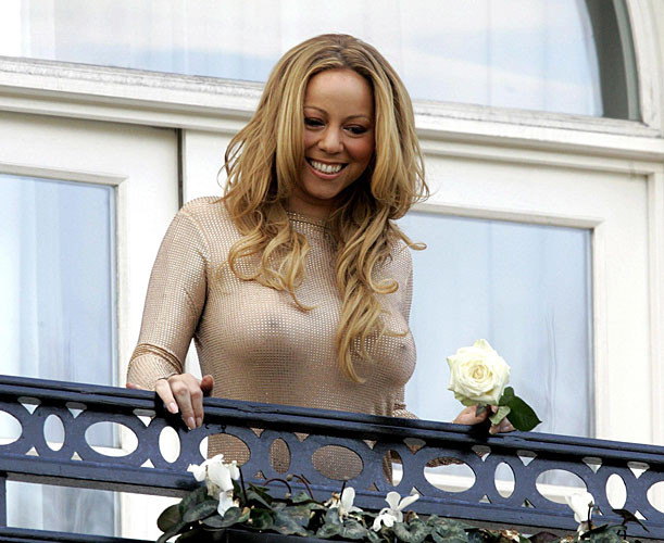 Mariah Carey showing her pussy and tits slip paparazzi pictures #75392799